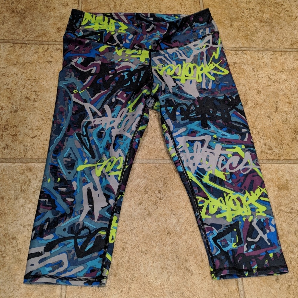 Fabletics Capri Tights